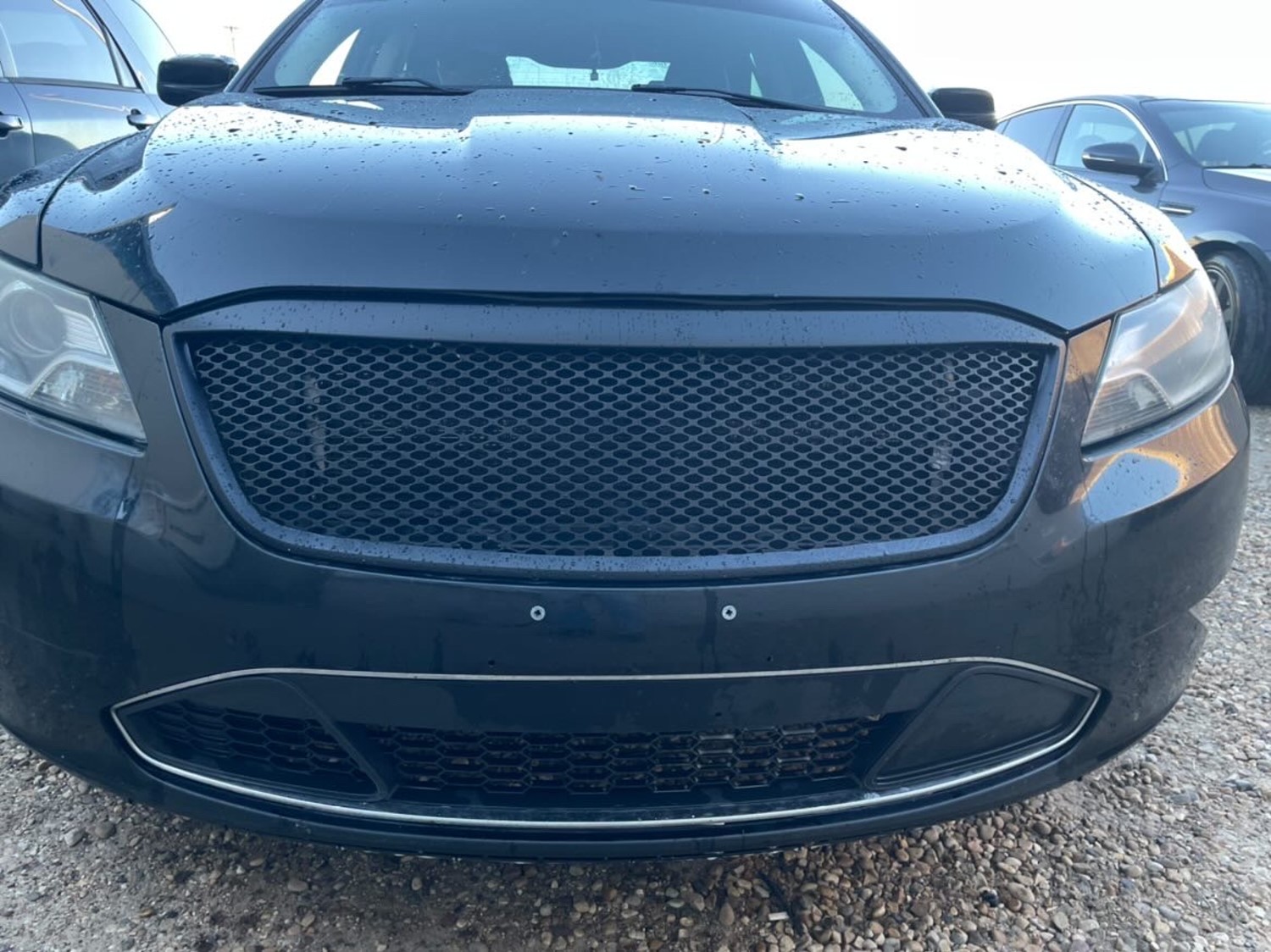 Ford Taurus 2010-2012 Mesh Grill Installation How-To by customcargrills.com  