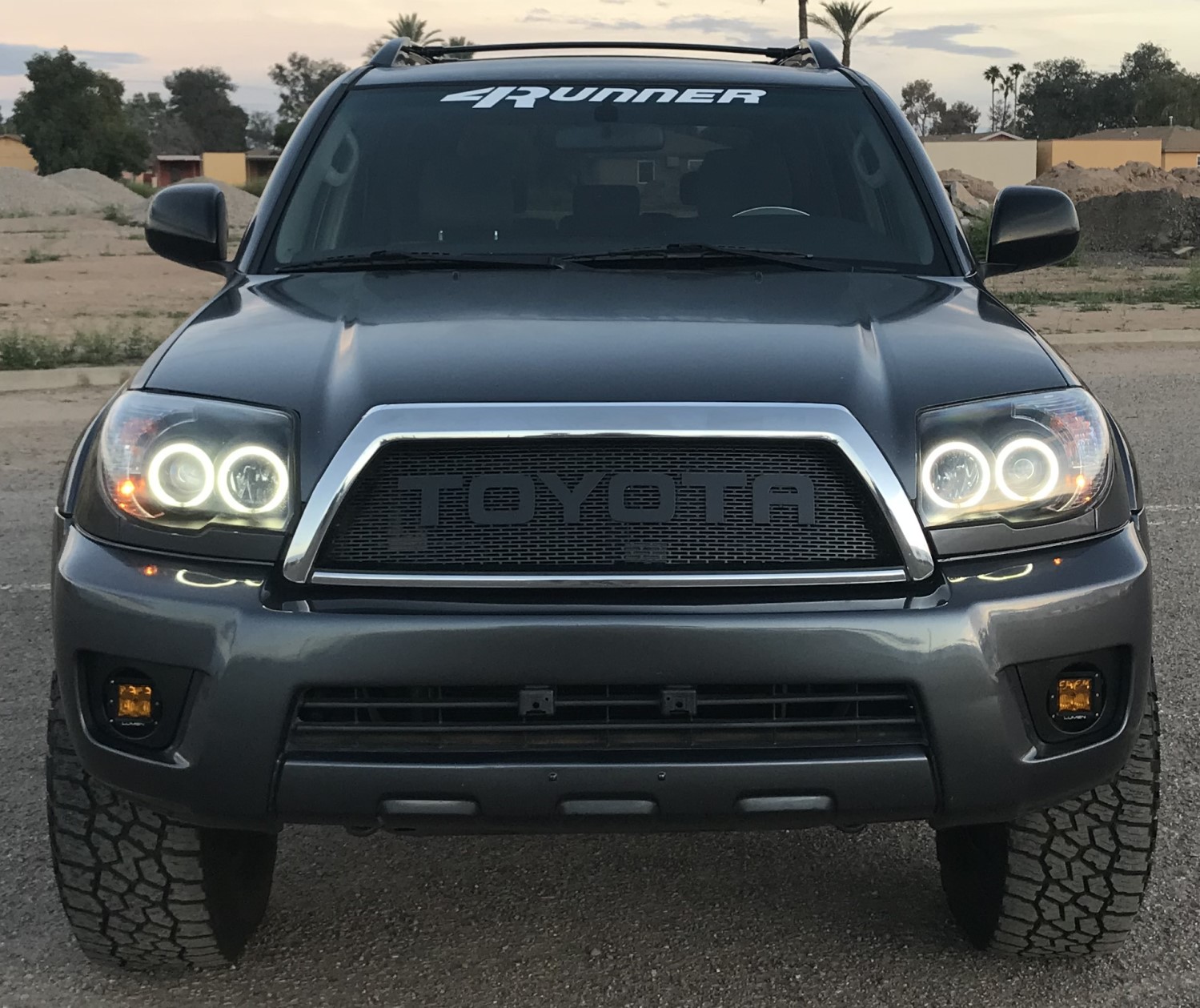 2006-09 Toyota 4Runner Grill Mesh with Big Letters #3