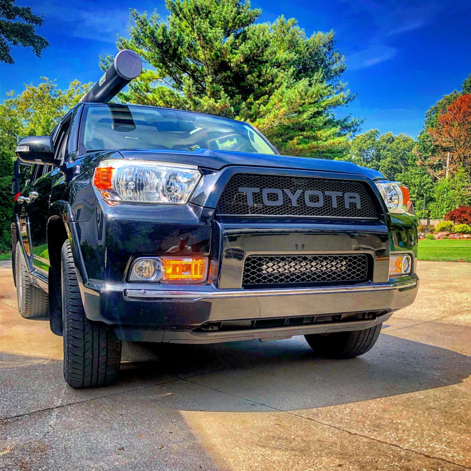 2010 - 2013 Toyota 4Runner Grill Mesh and Big Letters #2