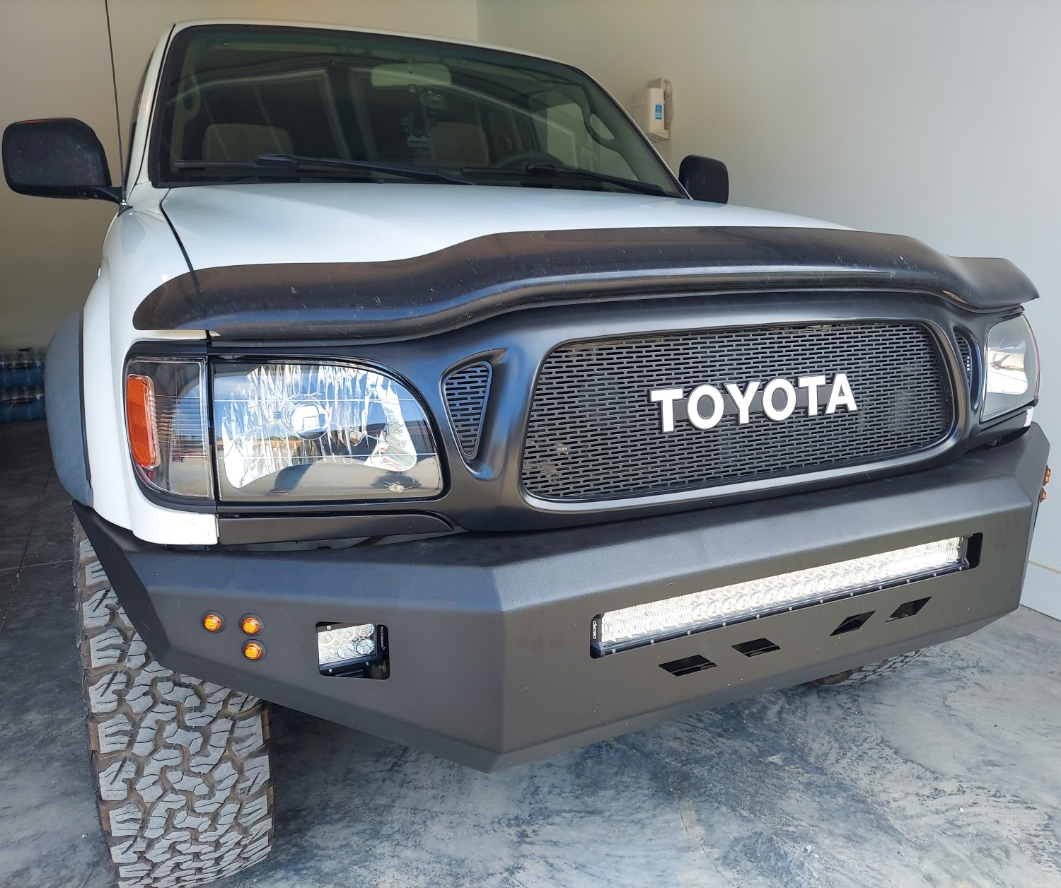 2001 - 2004 Toyota Tacoma Grill Mesh With Toyota Emblem #2