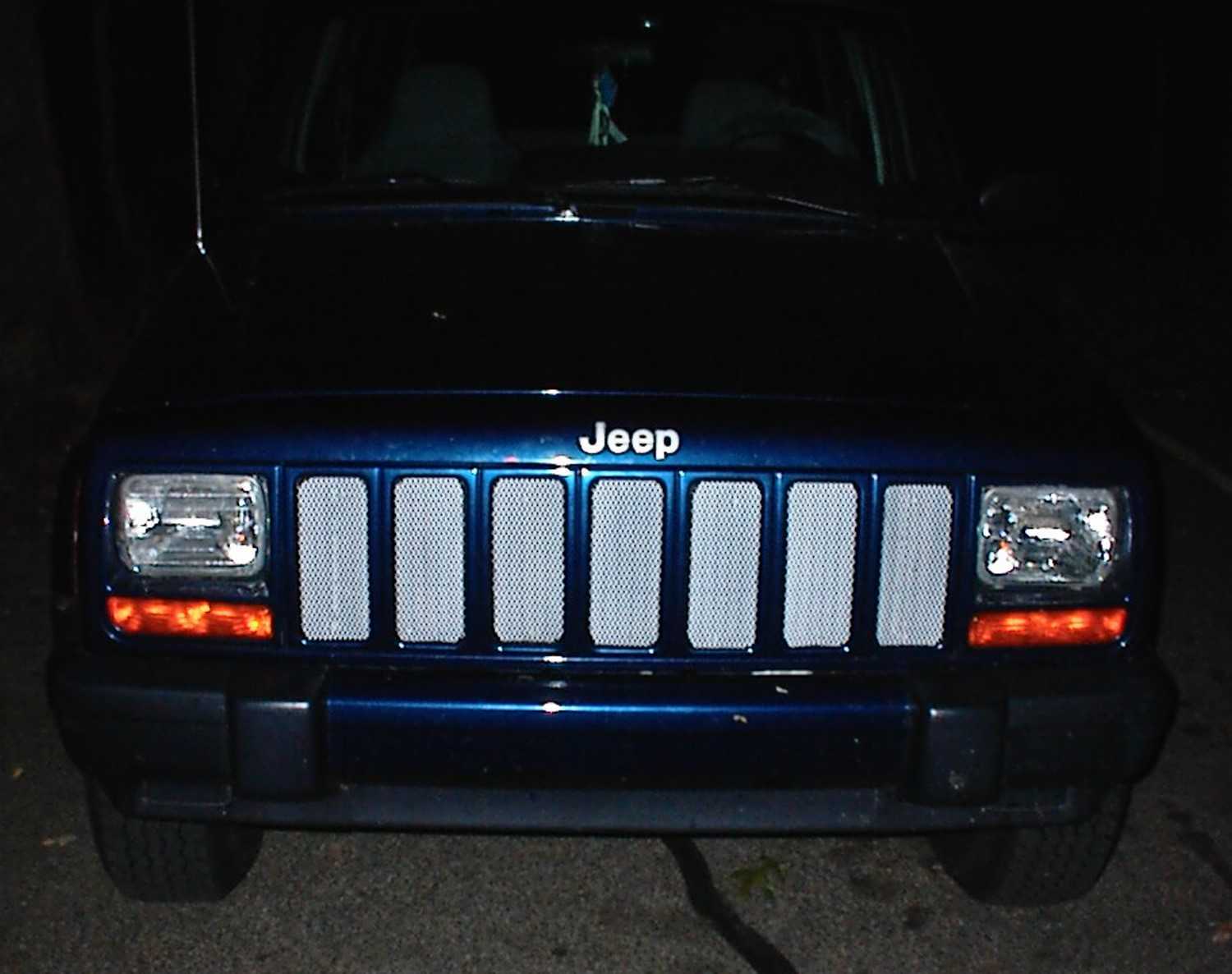 1997 - 2001 Jeep Cherokee Mesh Grill Template #2