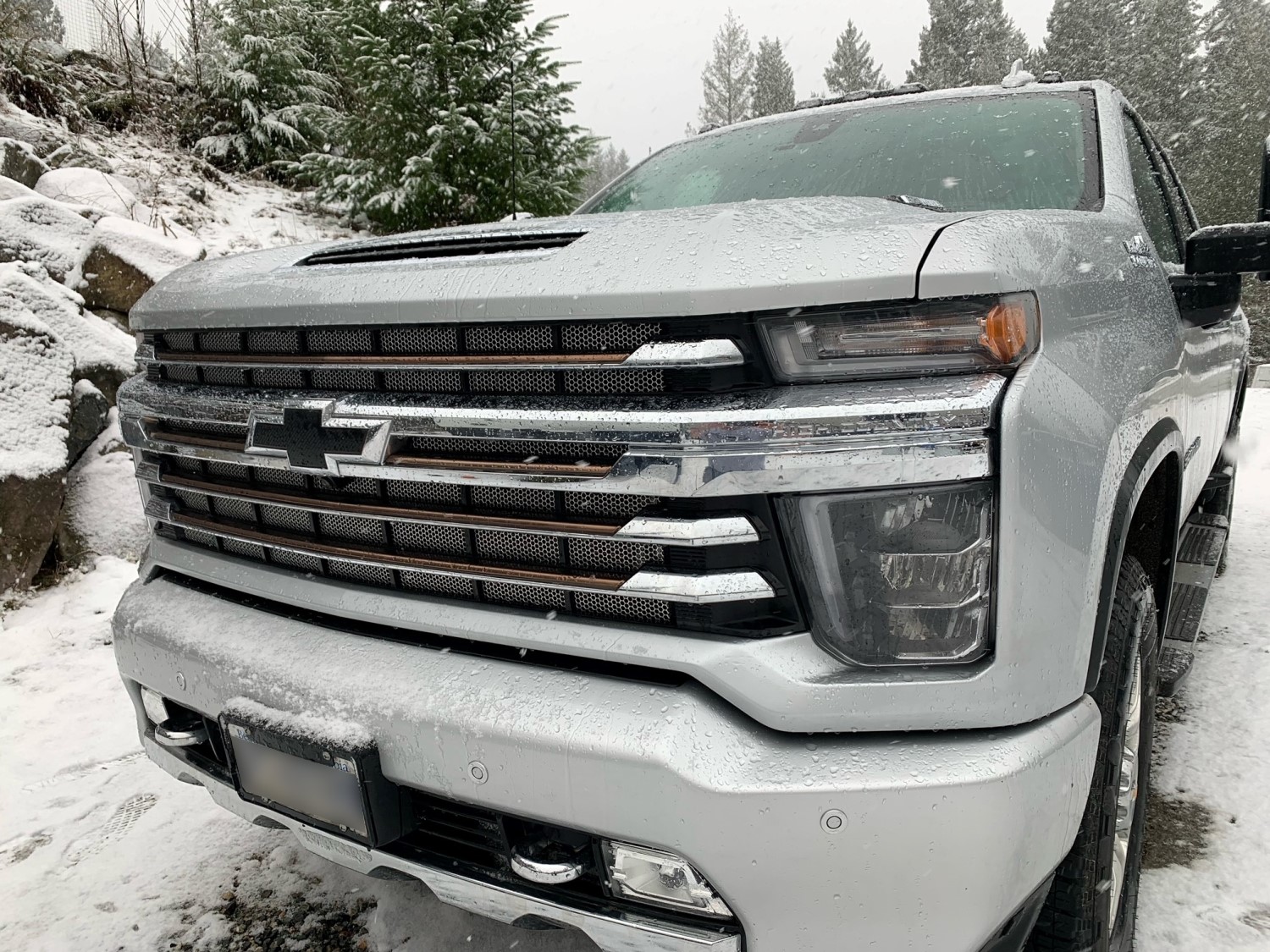 New Chevy Truck Braving the Snow with Unique Hexagon Grille Mesh