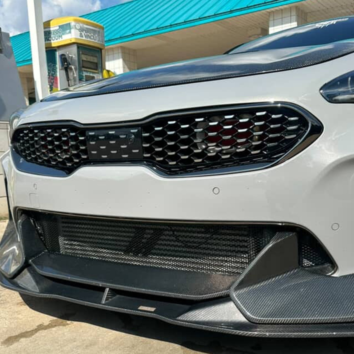 Carbon Fiber & Hexagon Mesh - Huge Upgrades for the Kia Stinger