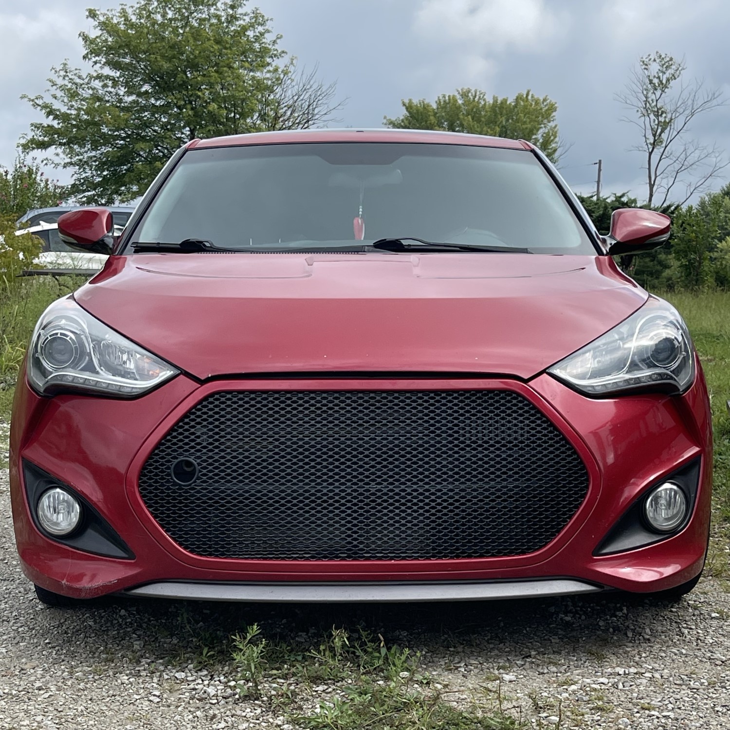 Red Hot Style: Custom Grille Upgrade for 1st Generation Hyundai Veloster